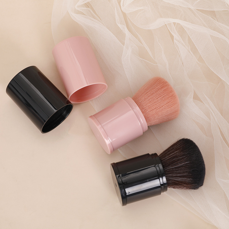 Retractable Mushroom Head Makeup Brush