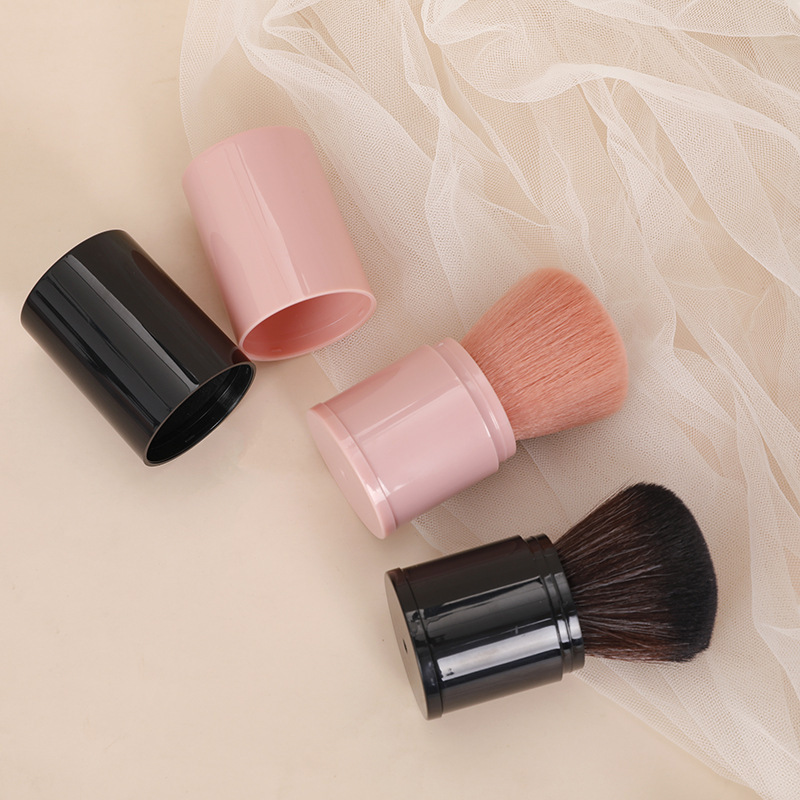 Retractable Mushroom Head Makeup Brush