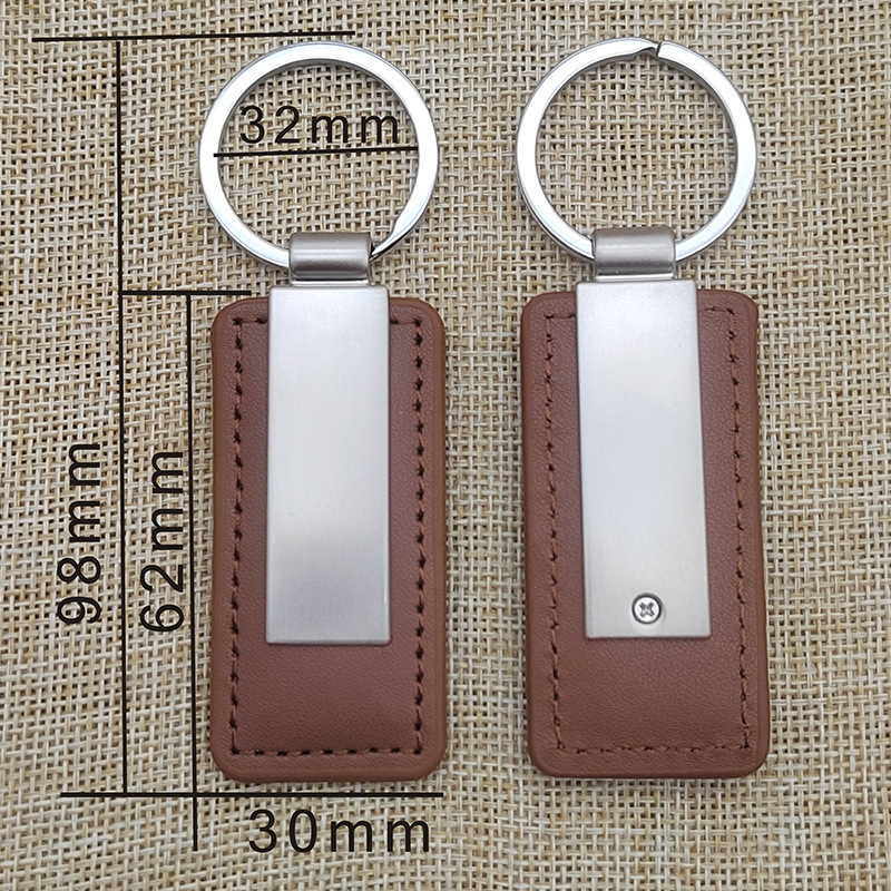 Metal PU Leather Keychain