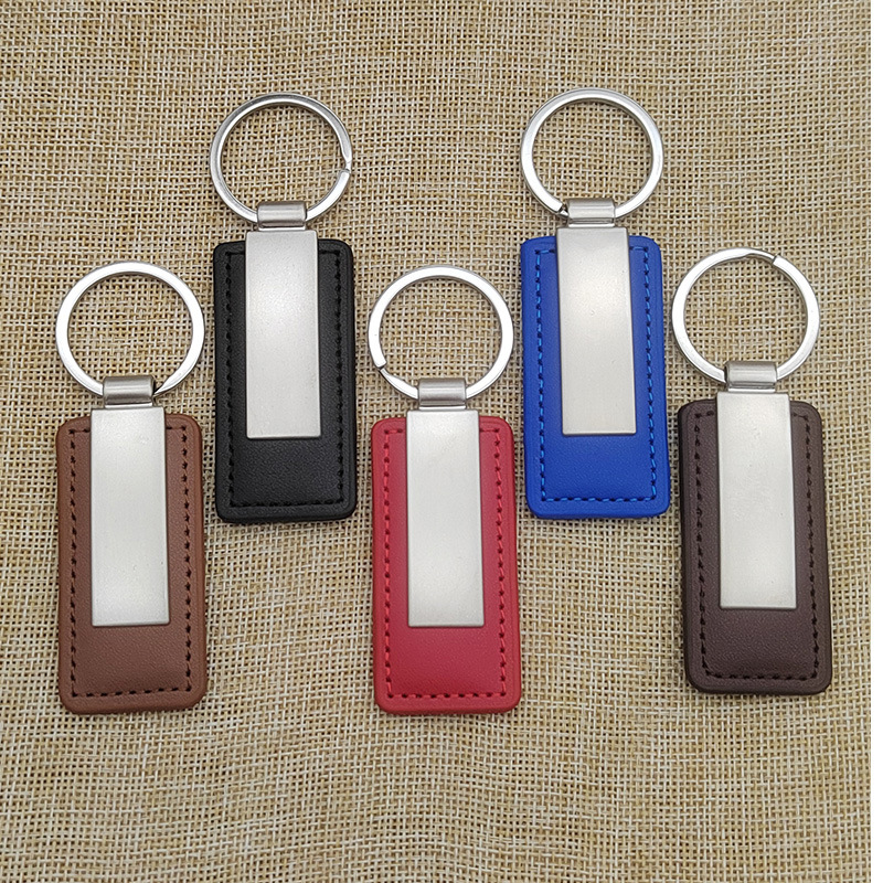 Metal PU Leather Keychain
