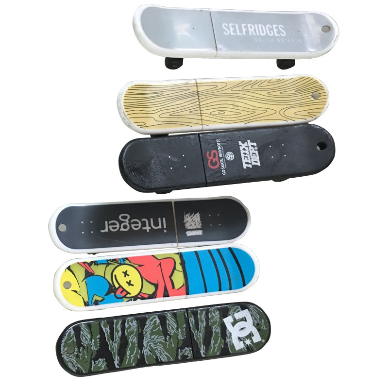 32GB Skateboard USB Flash Drive
