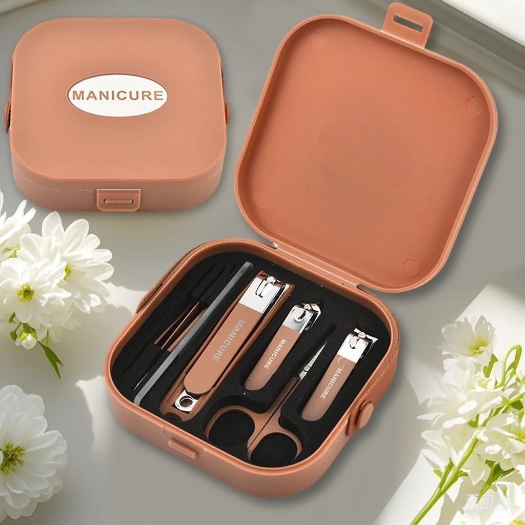8-Piece Manicure Set