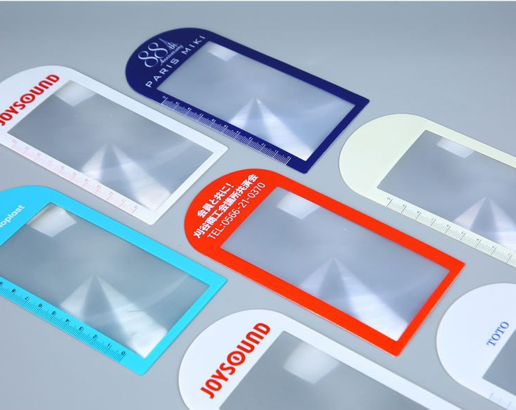 PVC Handheld 3x Magnifier