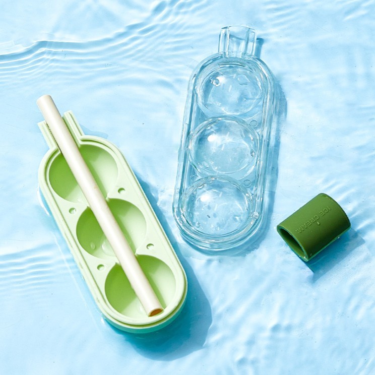 2-in-1 Sippy Cup Popsicle Mold – Make, Freeze, Sip & Go