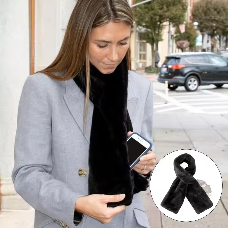 Save 39%🔥Faux Fur Scarf With Hidden Zipper Pocket