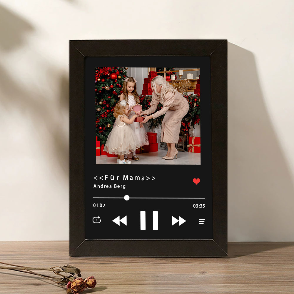 Personalisierter Musikrahmen mit mehreren Bildern und ganzer Songwiede