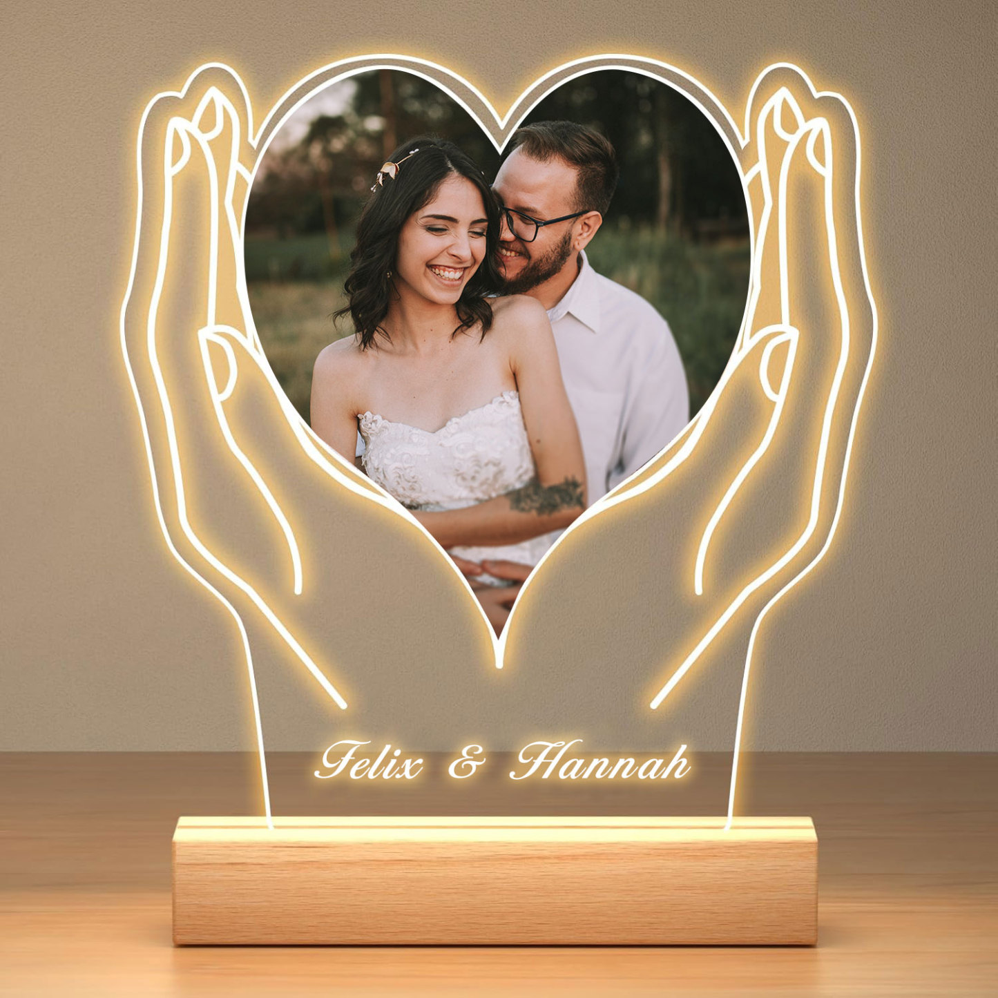 Personalisierte Foto und Text Herz in Händen Nachtlicht Jahrestagsgeschenk für Ihn