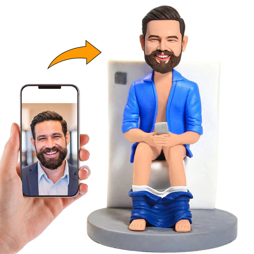 Handgefertigte Wackelköpfe Mann Auf Der Toilette Mit Handy