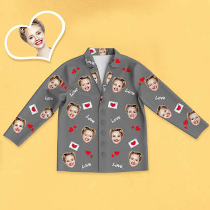 Weihnachtsgeschenk Personalisierter Schlafanzug mit Gesicht Foto und Rotem Herz Bequeme Nachtwäsche