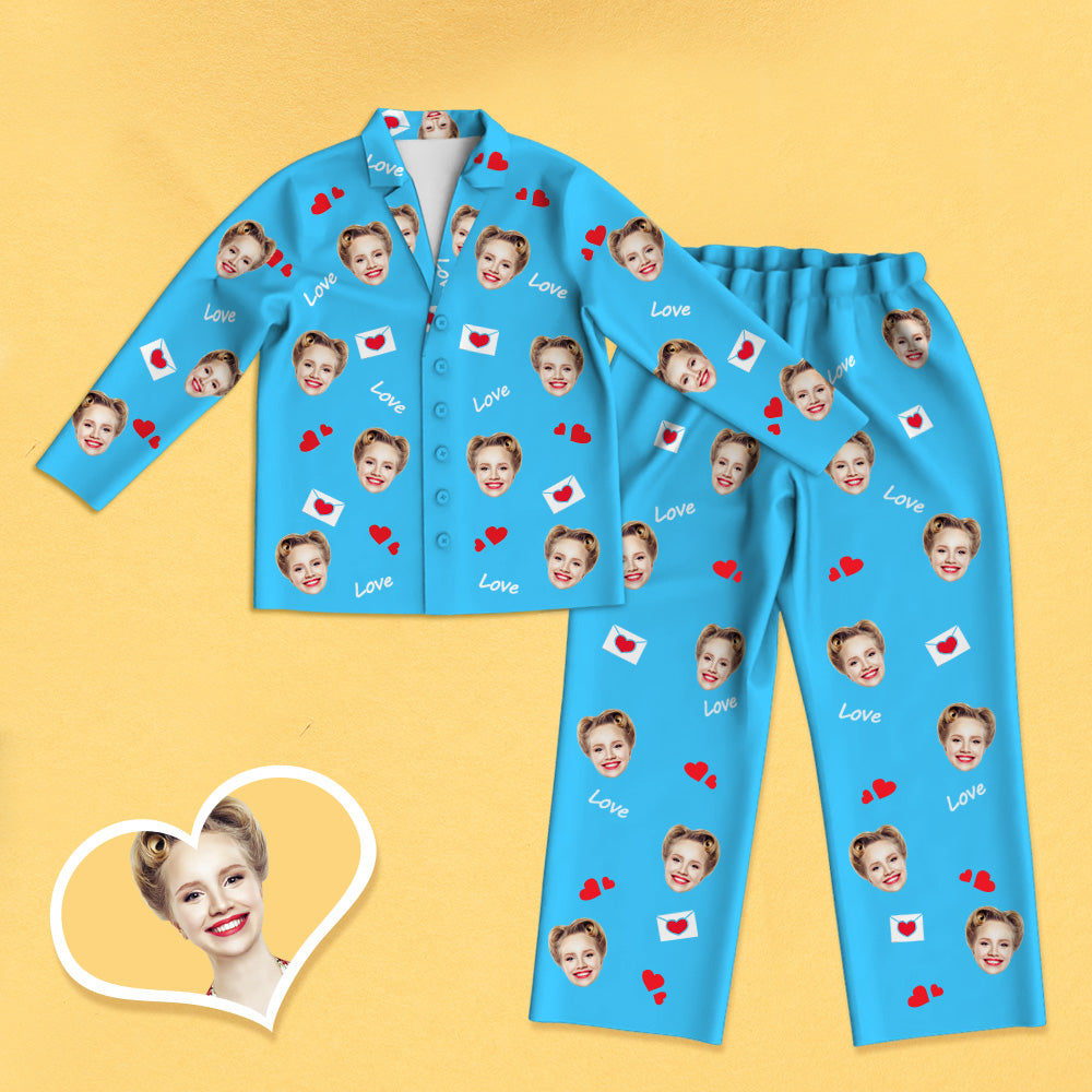 Weihnachtsgeschenk Personalisierter Schlafanzug mit Gesicht Foto und Rotem Herz Bequeme Nachtwäsche