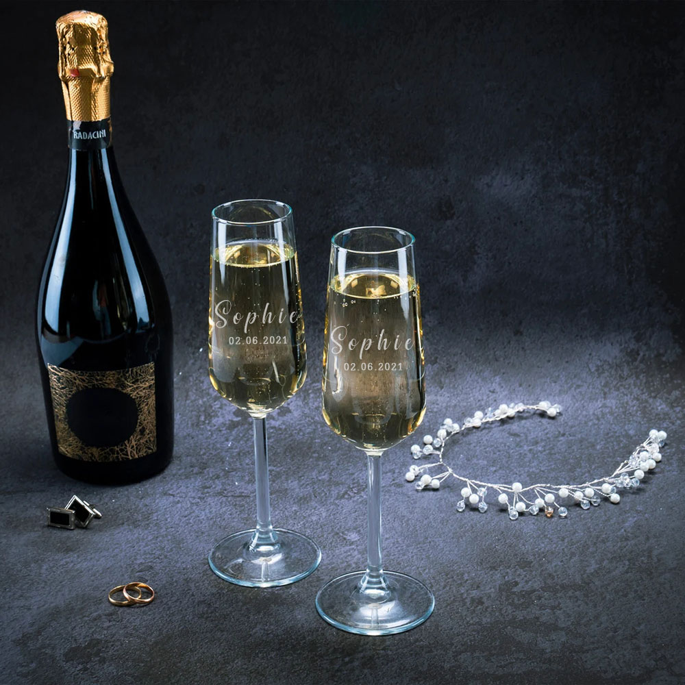 Personalisierte Champagnerflöten zur Hochzeit, 2er-Set, mit individuellem Namen und Datum gravierte Hochzeits-Toastgläser für Braut und Bräutigam  Hochzeitsgeschenke