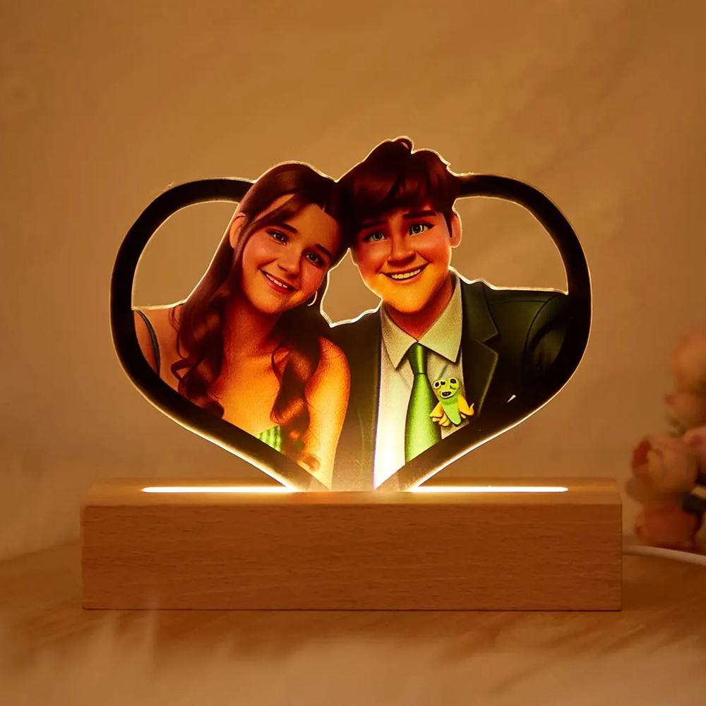 Personalisiertes Cartoon-Porträt Herzförmige  LED Nachtlicht Mit Eigenem Foto Im Cartoon Stil Und Wunschgravur