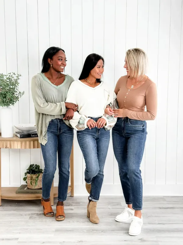 🔥 Blue Tummy Control Butt Lifting Jeans