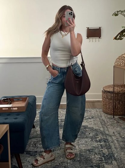 Mid-rise barrel jeans