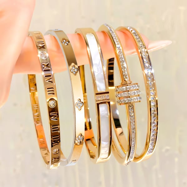 5-Piece Elegant Stainless Steel Bracelet Set,  Fashionable Classic Design