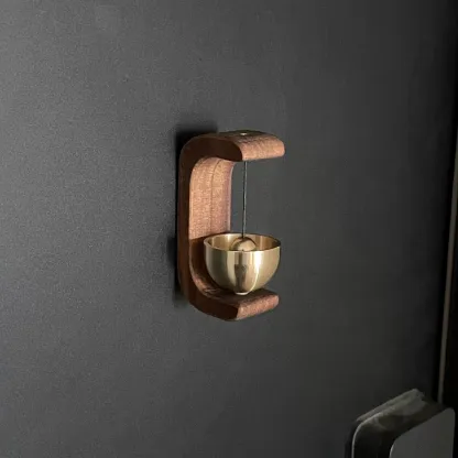 Magnetic wooden wind chime