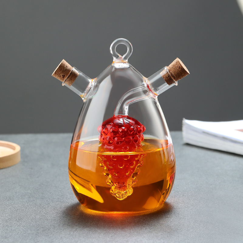 Grape-Shaped Double-Spout Glass Condiment Bottle: Where Art Meets Safety in Your Kitchen