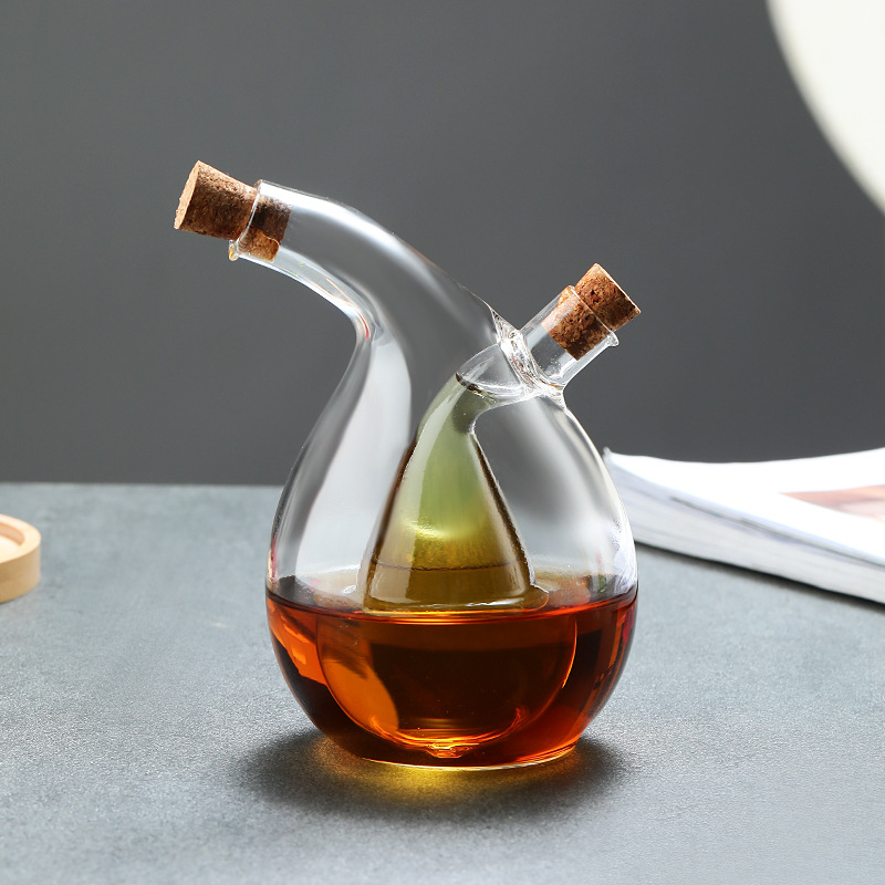 Grape-Shaped Double-Spout Glass Condiment Bottle: Where Art Meets Safety in Your Kitchen