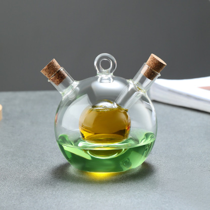Grape-Shaped Double-Spout Glass Condiment Bottle: Where Art Meets Safety in Your Kitchen