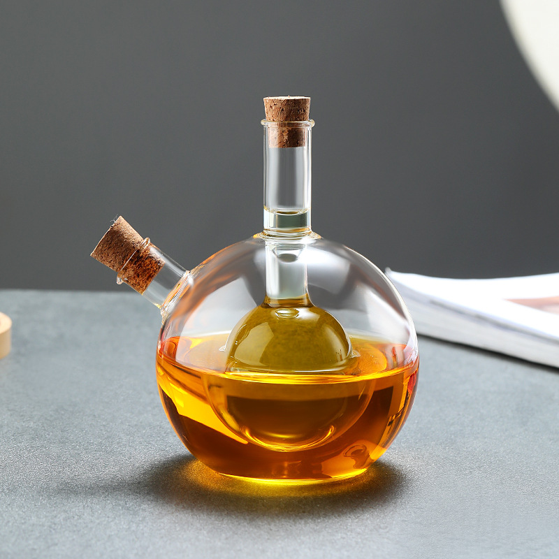 Grape-Shaped Double-Spout Glass Condiment Bottle: Where Art Meets Safety in Your Kitchen