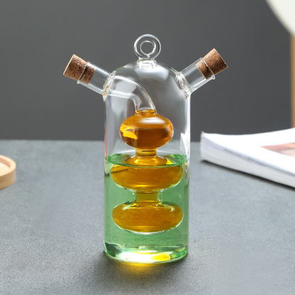 Grape-Shaped Double-Spout Glass Condiment Bottle: Where Art Meets Safety in Your Kitchen