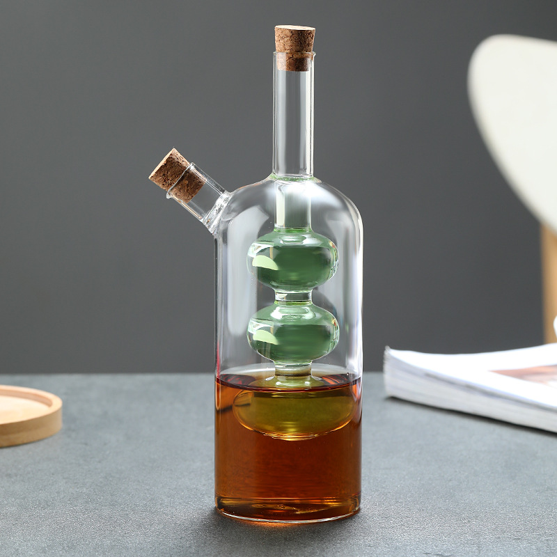 Grape-Shaped Double-Spout Glass Condiment Bottle: Where Art Meets Safety in Your Kitchen