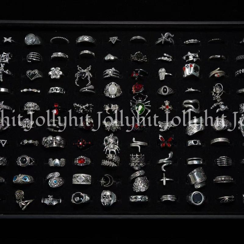 Unveil the Darkness – 🖤 Gothic Witch Mystery Jewelry Jar