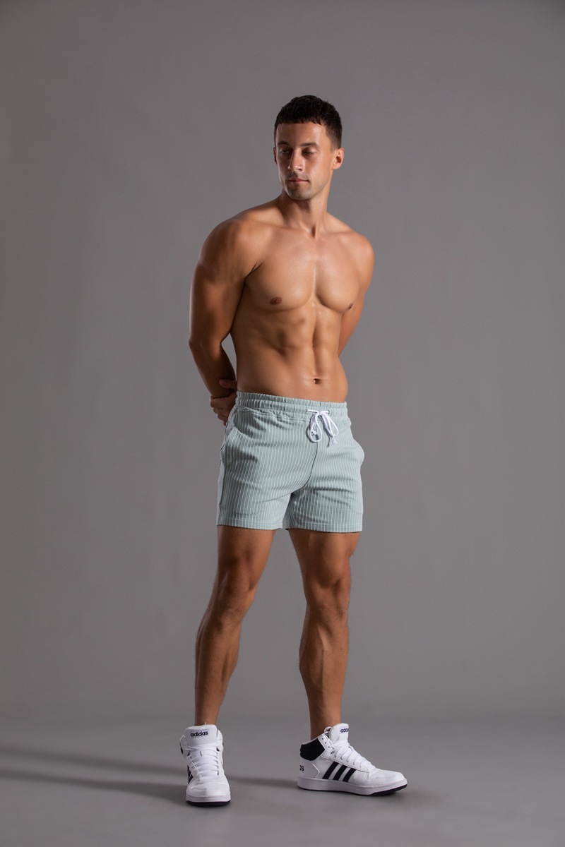 Super-Stretch Men's Workout Shorts Flexible Gym Shorts for Fitness