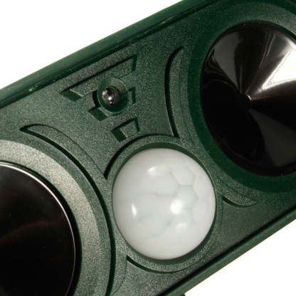 Ultrasonic Solar Power Pest Dog Repeller Repellent Cat Dog