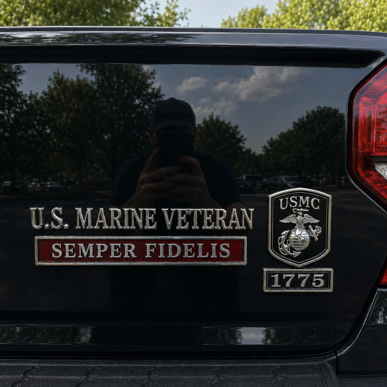 🇺🇸 U.S. Marines Veteran Semper Fidelis Car Emblem Metal Badge