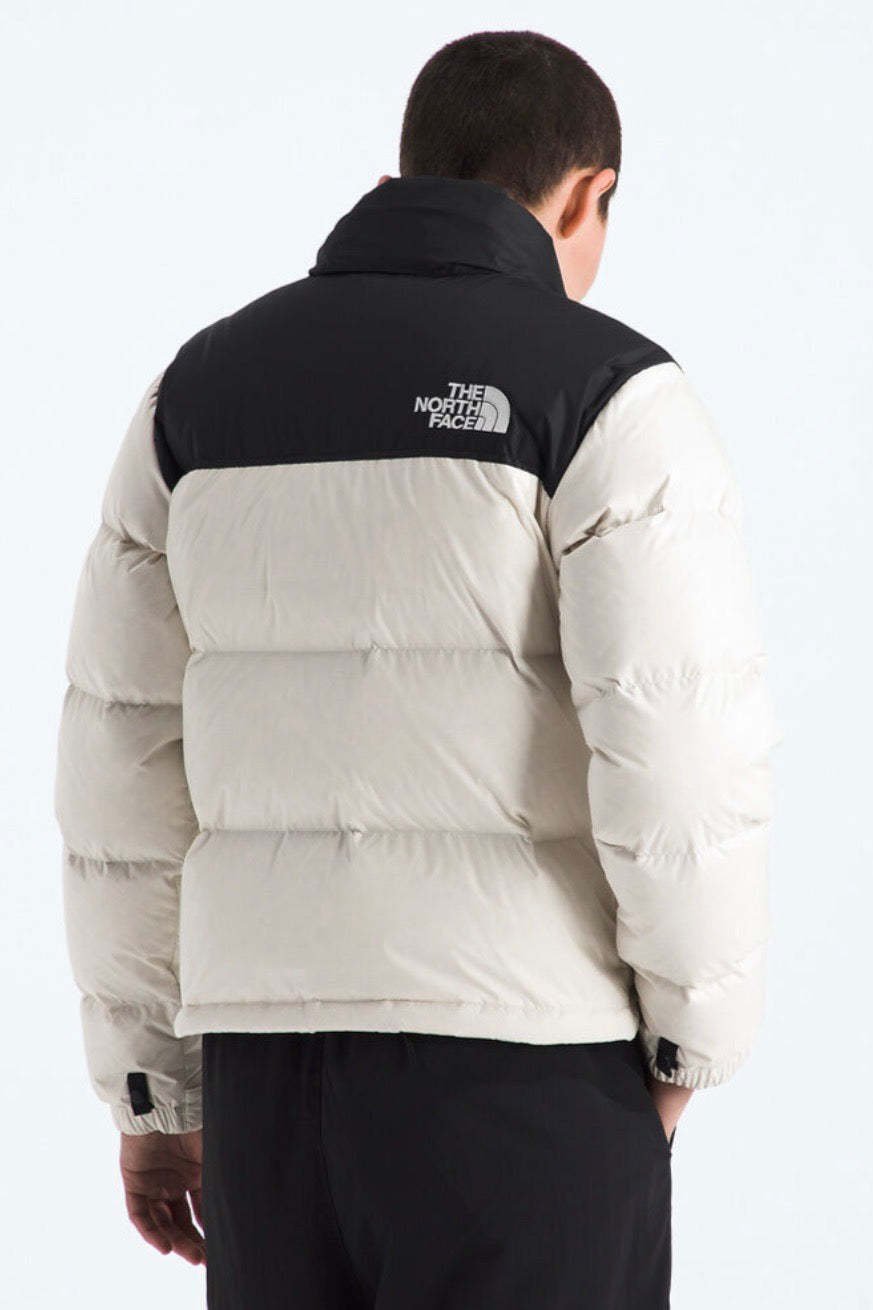Tththe Nothtrth Fathtce Women's 1996 Retro Nuptse Jacket- White Dune/ Black