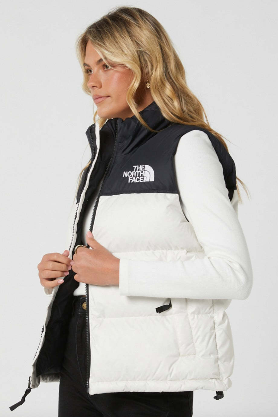 Tththe Nothtrth Fathtce Women's 1996 Nuptse Vest- White/ Black