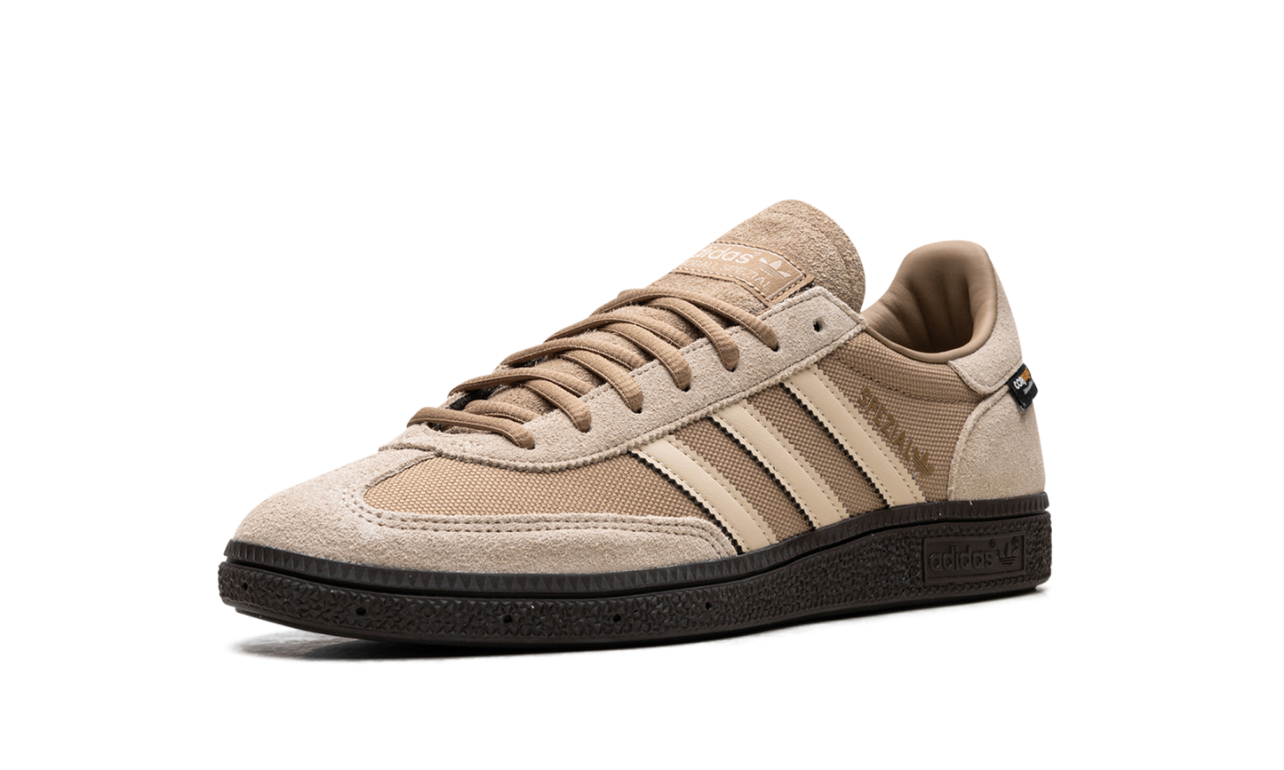 Handball Spezial "Cardboard Crystal Sand"