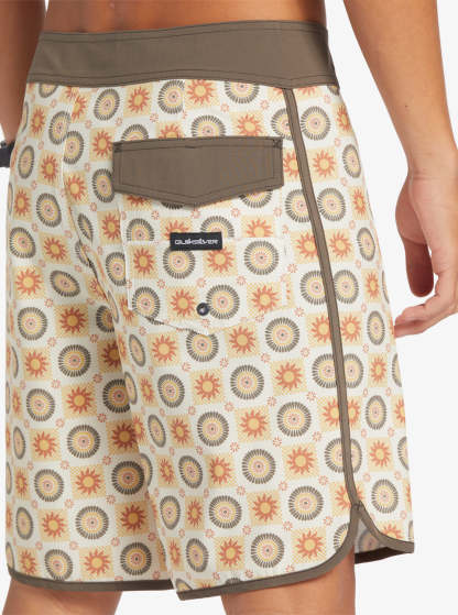 Surfsilk Scallop 19" Boardshorts - Birch