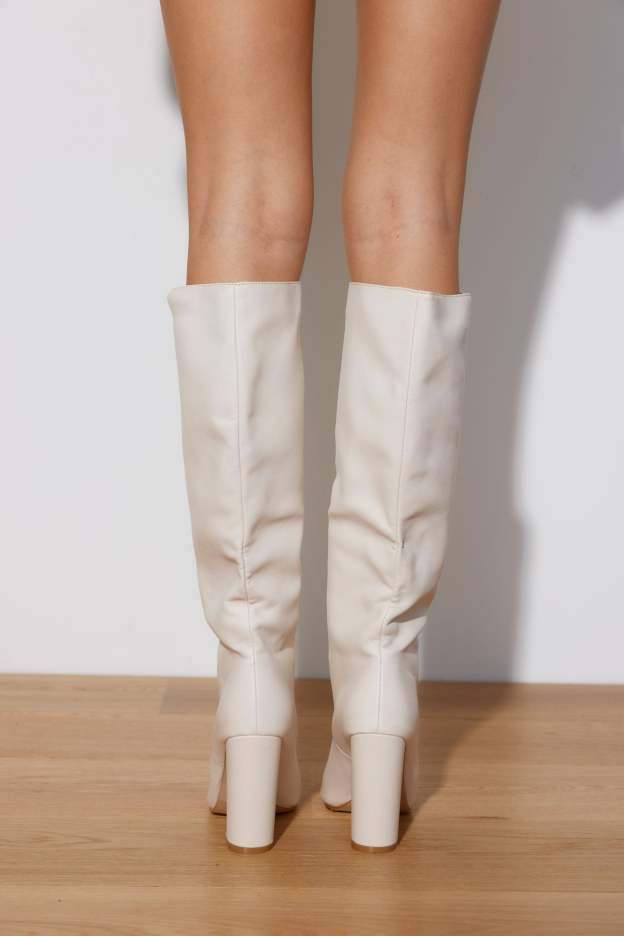 BILLINI Unessa Boots Ivory