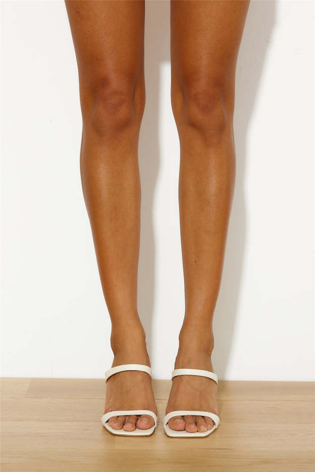 BILLINI Samirah Heels Bone