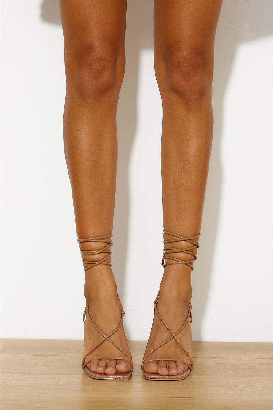 BILLINI Evona Heels Toffee Scale