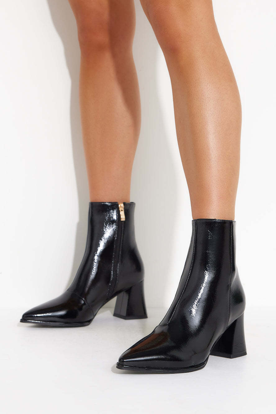 BILLINI Caden Ankle Boots Black Crinkle Patent