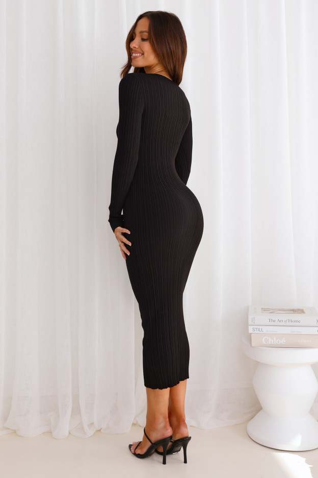 Chic Contours Long Sleeve Ribbed Maxi Dress Black