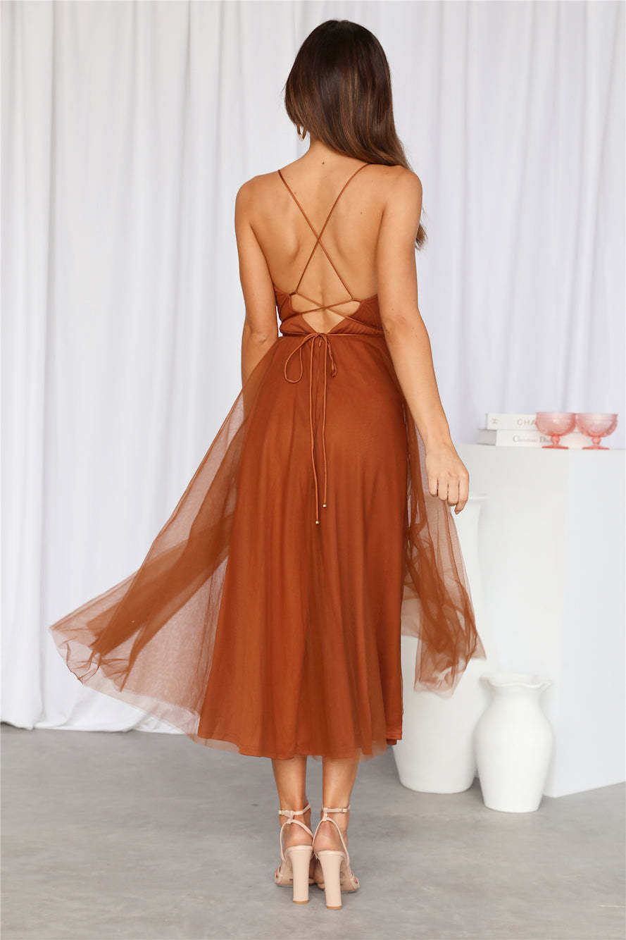 Signal My Way Tulle Midi Dress Chocolate