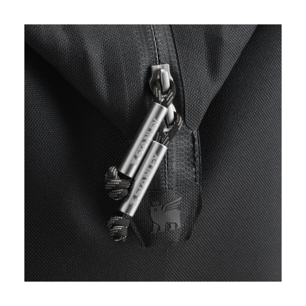 The All Day Julienne Mini Cooler 10 Can 7.4 QT 7.0 L