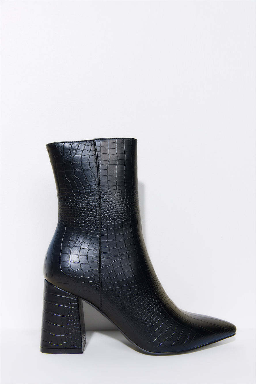 BILLINI Penley Boots Black Croc