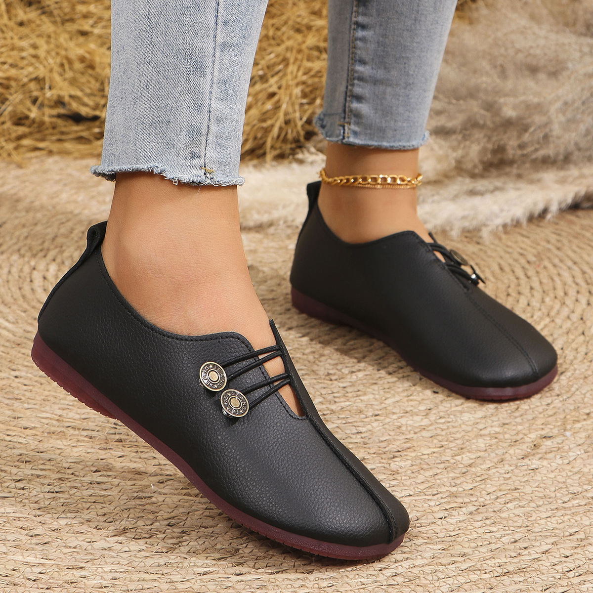Women'S Soft Sole Round Toe Buckle Decoration Solid Color Casual Single Shoes