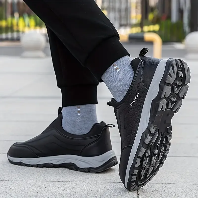 Men's Padded Non-Slip Athletic Walking Shoes