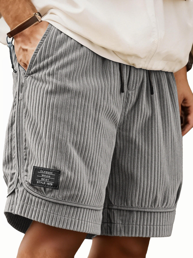 Men's Fashionable Loose Pocket Embroidered Logo Shorts