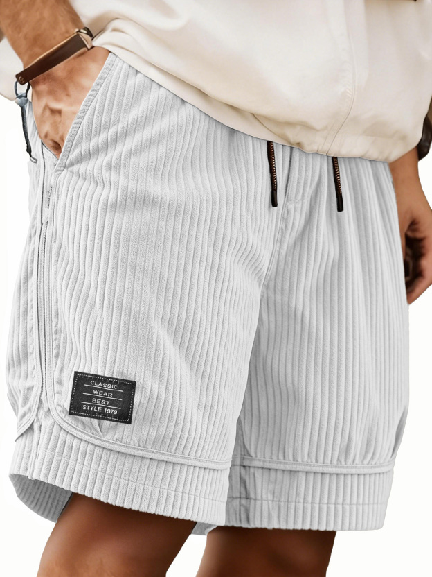 Men's Fashionable Loose Pocket Embroidered Logo Shorts