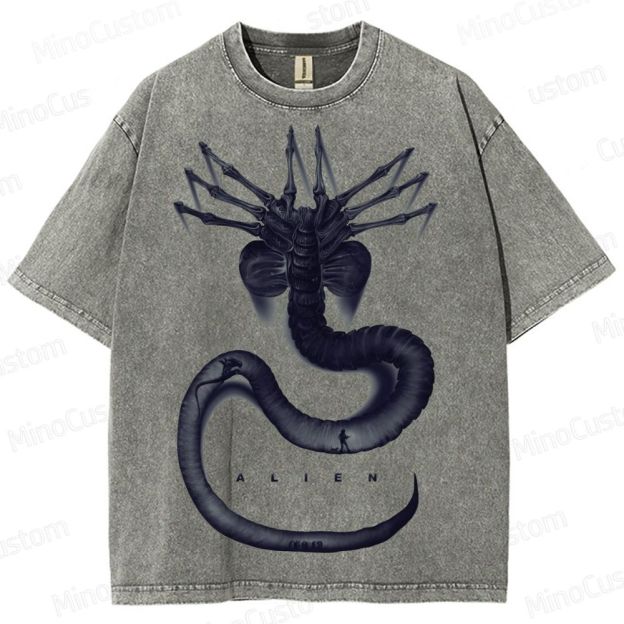 Alien Movie Xenomorph Graphic Washed T - Shirt