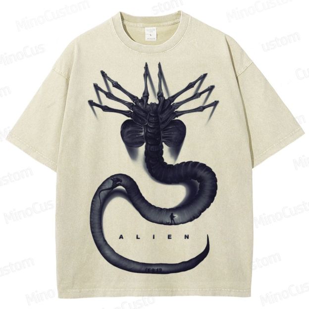 Alien Movie Xenomorph Graphic Washed T - Shirt