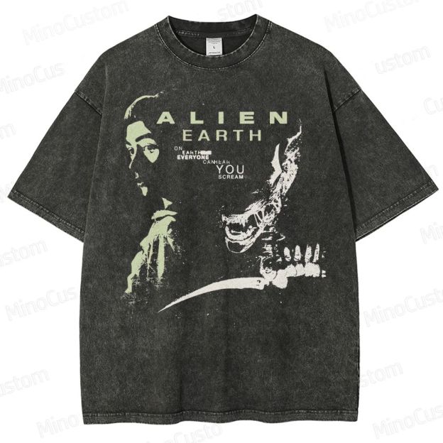  Alien Movie Retro  Washed T-Shirt