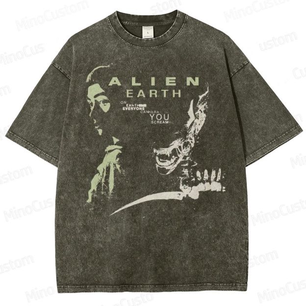  Alien Movie Retro  Washed T-Shirt